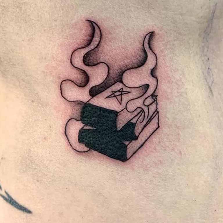 Piercing  La nina Tattoos